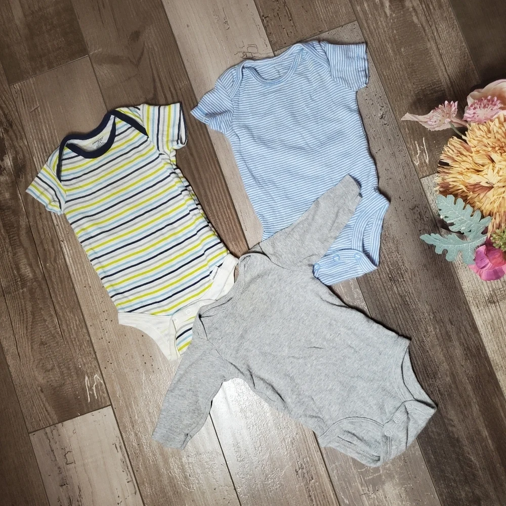 Green Blue White 3pc Baby Boy Onesies Bodysuit Bundle Size 3m Pre-Owned